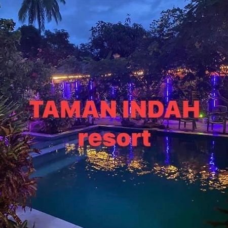 Taman Indah Resort Tamanredjo Exterior foto