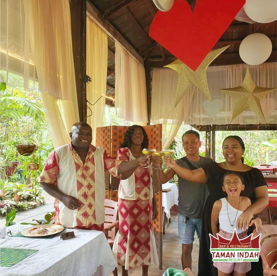 Taman Indah Resort Tamanredjo Exterior foto